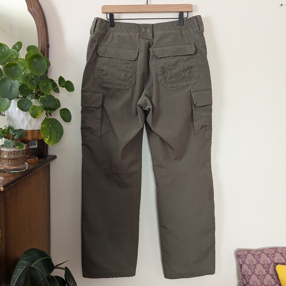 Under Armour | 34 x 32 | Loose Fit | Cargo Pant | Green - Picture 8 of 12